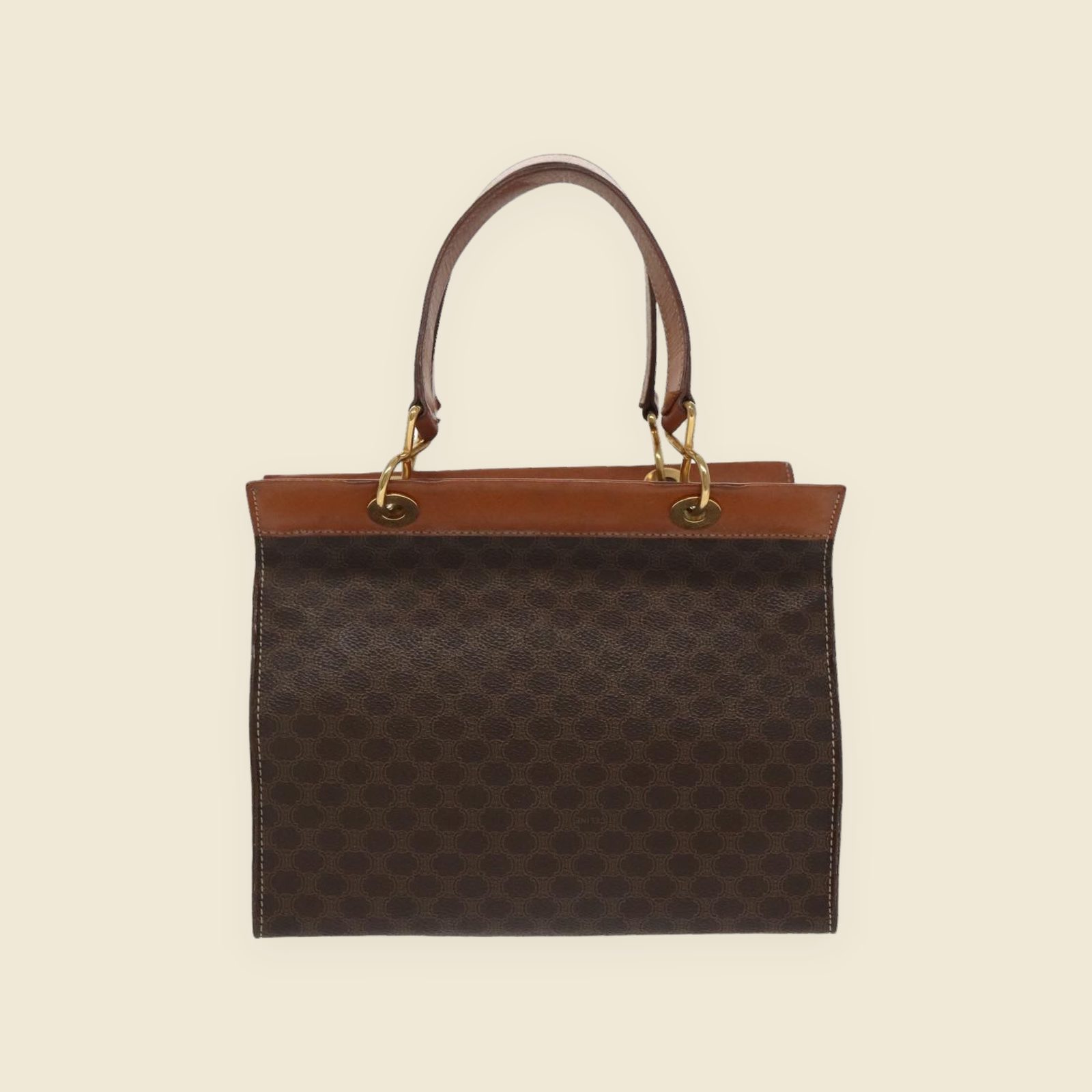 Borsa a mano Celine in tela monogramma marrone, profili e doppi manici in cuoio, ferramenta dorata, vista di tre quarti — vista 2