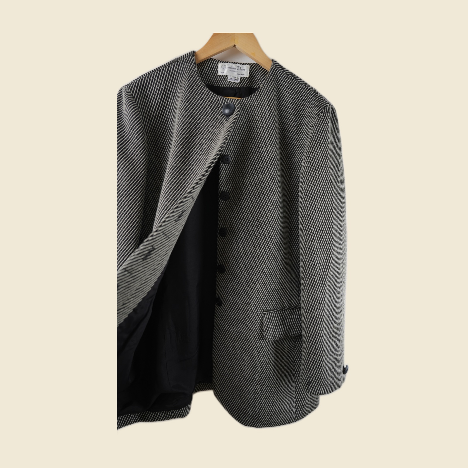 Giacca senza collo Christian Dior The Suit in tessuto diagonale bianco e nero — vista 3